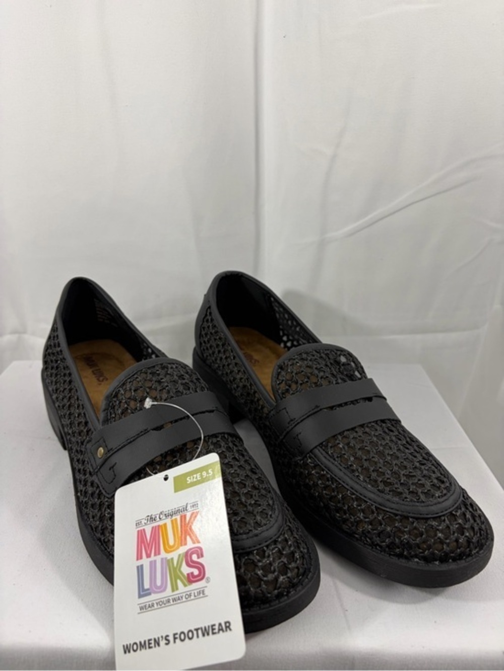 NWT Muk Luks Women’s Size 9.5 Black Mesh Woven Loafers